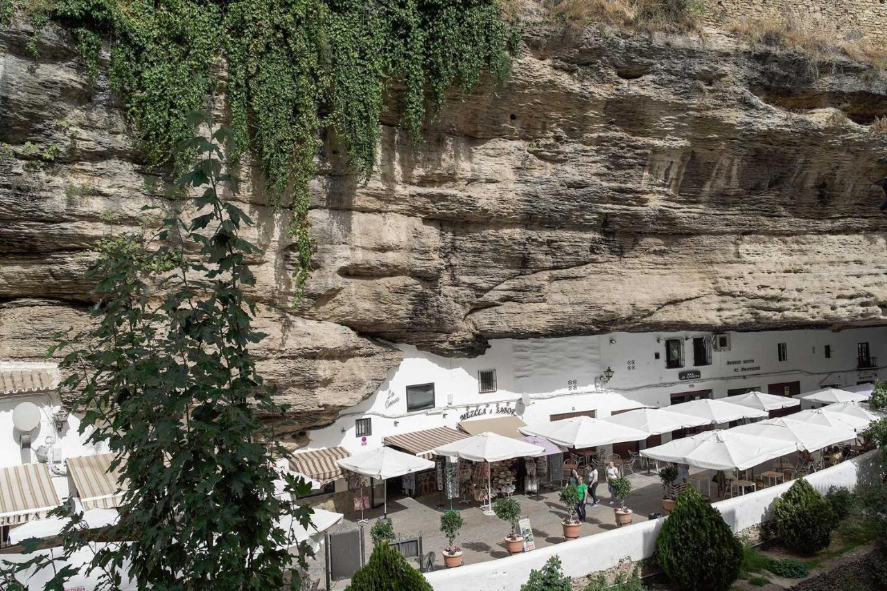 Casa Rural Las Cuevas De Setenil Setenil De Las Bodegas Екстериор снимка