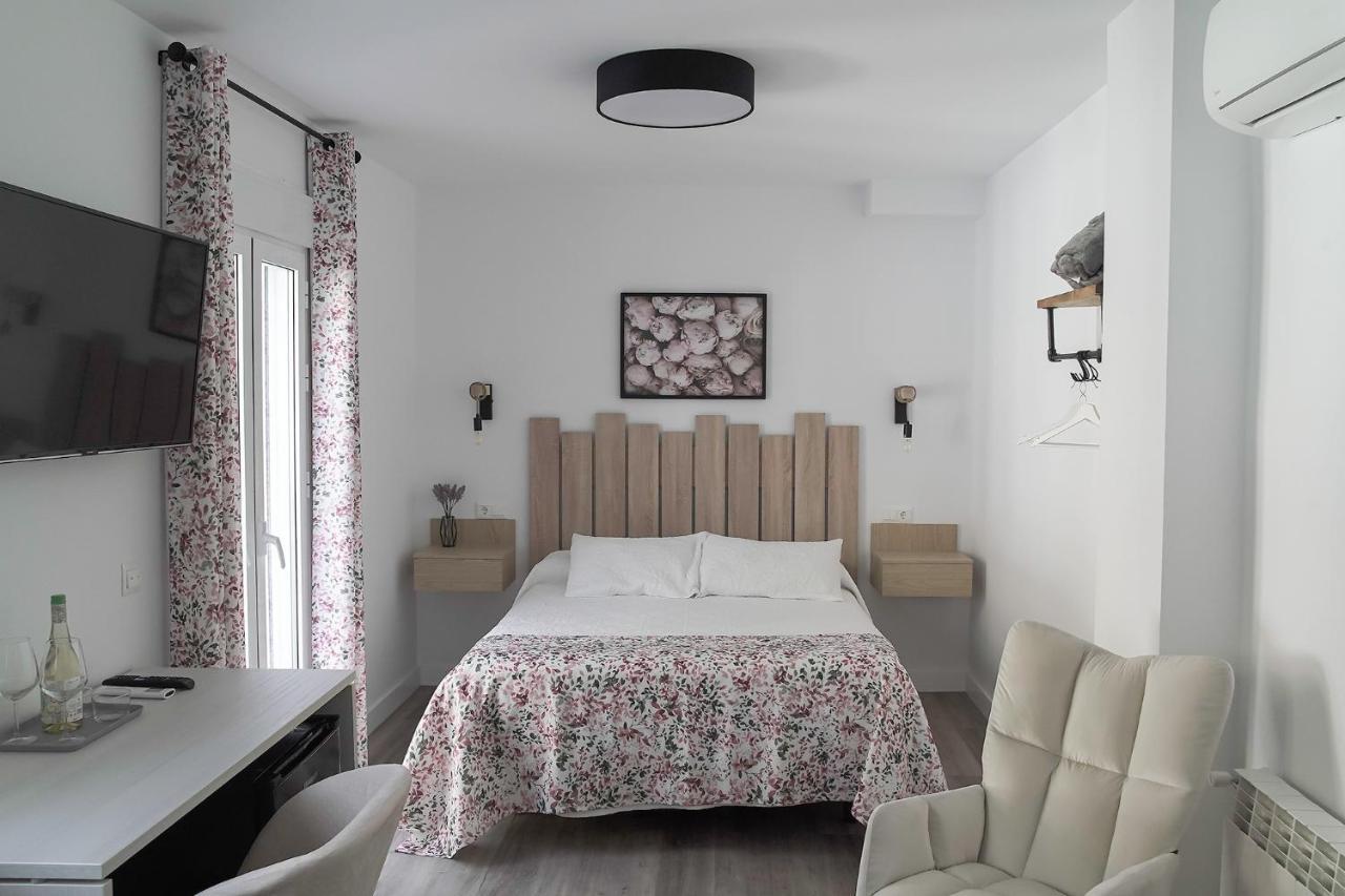 Casa Rural Las Cuevas De Setenil Setenil De Las Bodegas Екстериор снимка