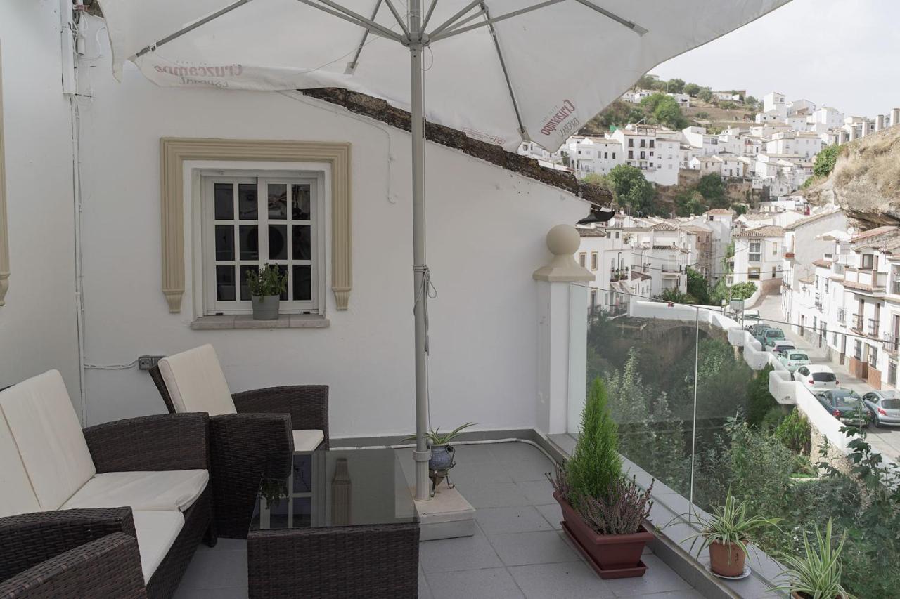 Casa Rural Las Cuevas De Setenil Setenil De Las Bodegas Екстериор снимка