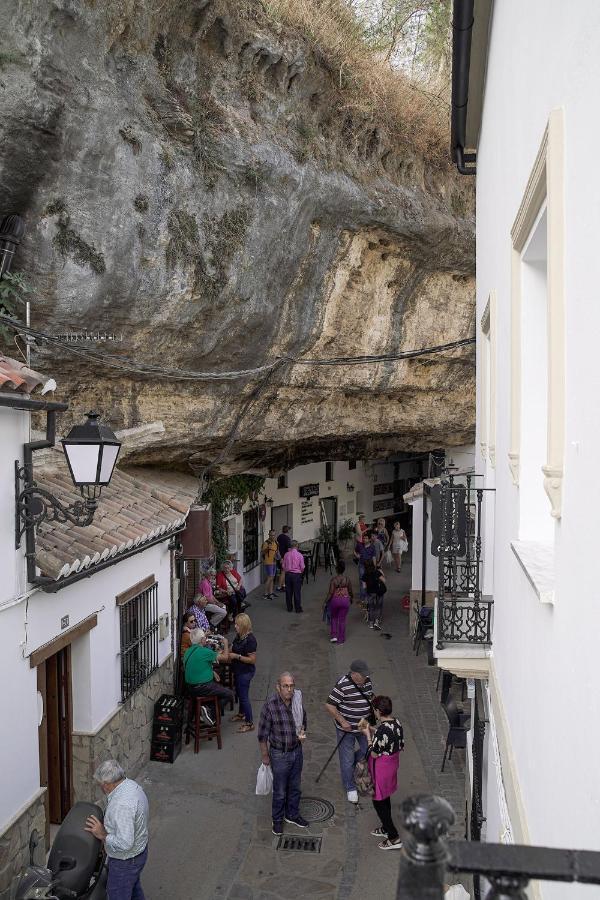 Casa Rural Las Cuevas De Setenil Setenil De Las Bodegas Екстериор снимка