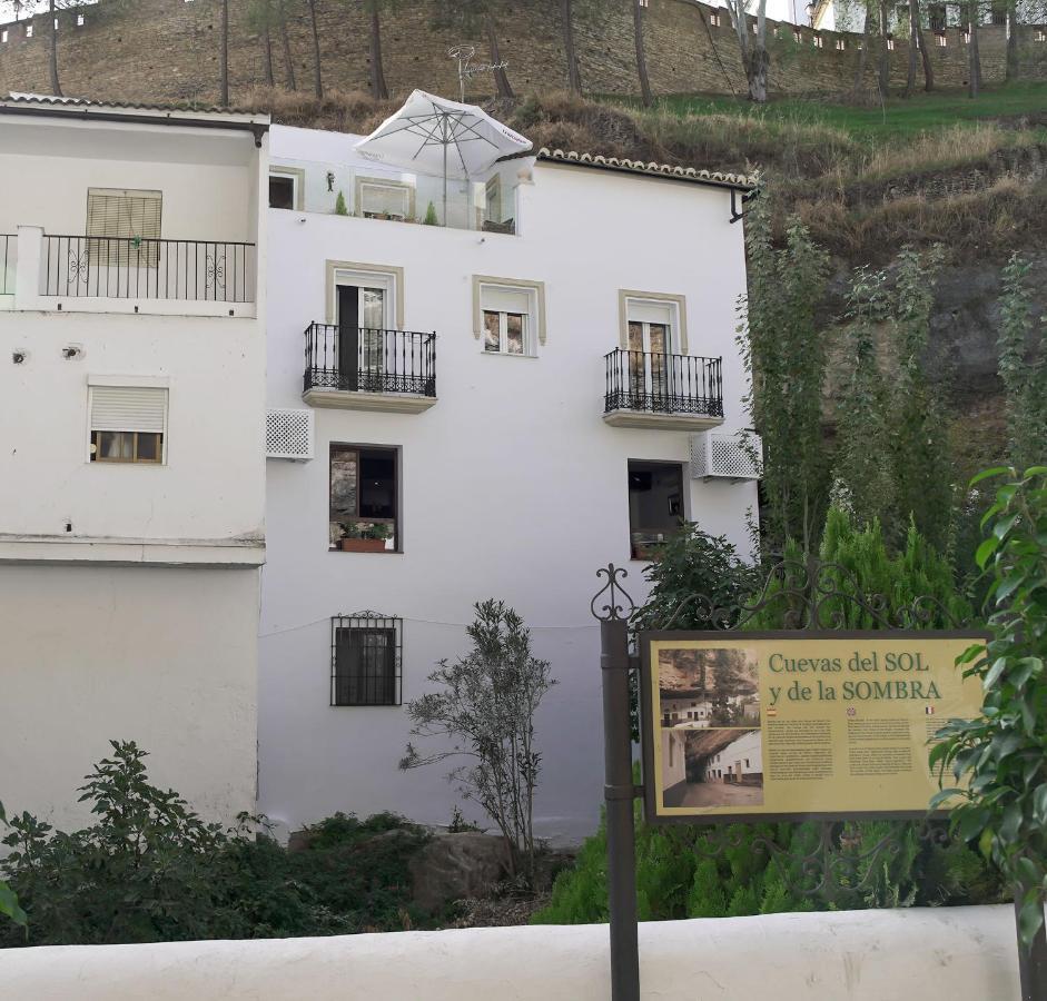 Casa Rural Las Cuevas De Setenil Setenil De Las Bodegas Екстериор снимка